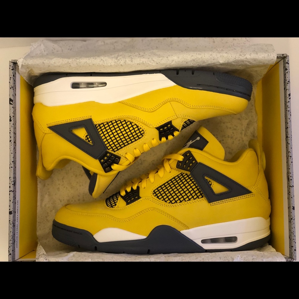 Air Jordan 4 retro lightning